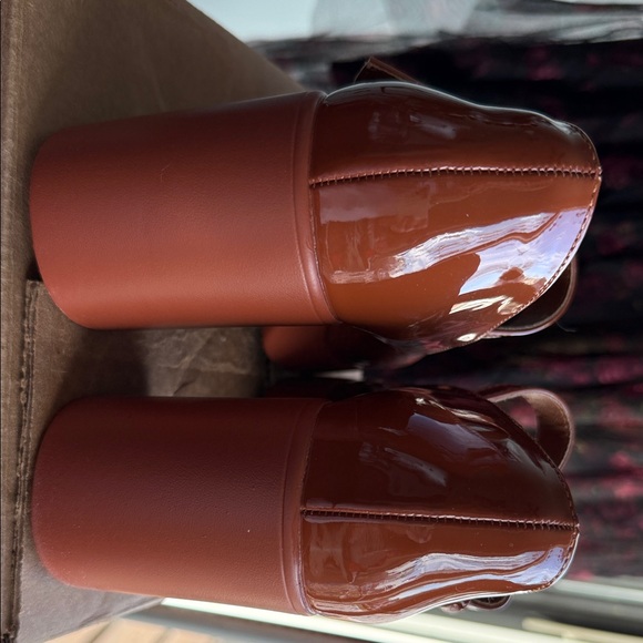 Cider Glossy Tan Mary Jane Heels - Picture 7 of 7